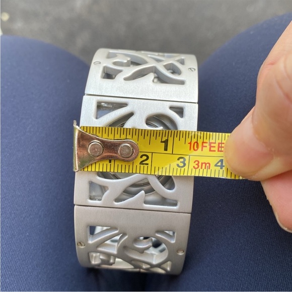 Swatch limited edition bracelet watch - Picture 11 of 11